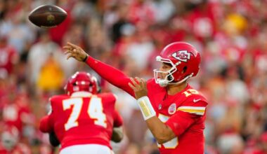 Chiefs vs. Chargers player props, odds, picks: Take Patrick Mahomes Over 249.5 passing yards on Friday