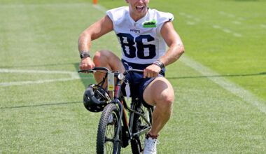 Get to know rookie Efton Chism better on and off the field