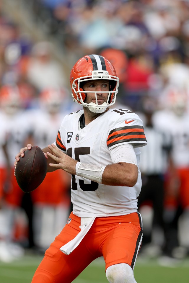 Joe Flacco of the Cleveland Browns drops back to pass.