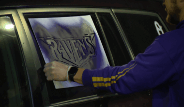 Fans line up early for Ravens stenciling ahead of home opener