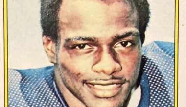 Does Walter Payton have the most photogenic rookie card ever?