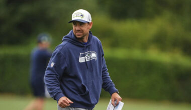 Seattle Seahawks Klint Kubiak...