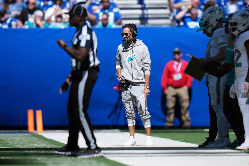 Dolphins' loss to Colts means Patriots game is must-win