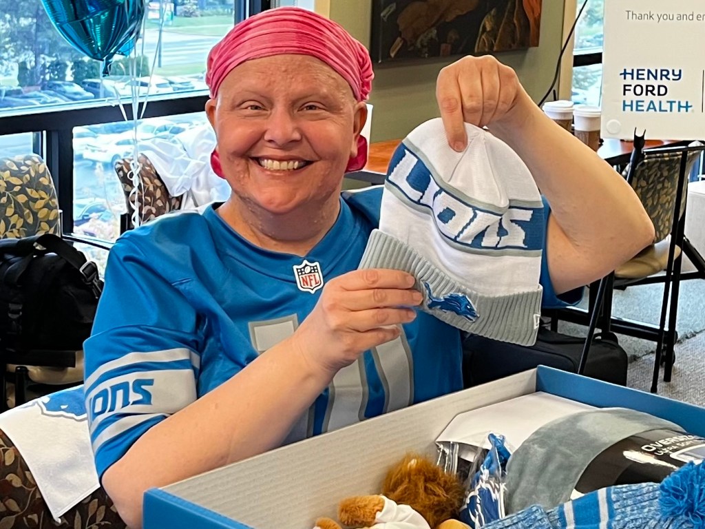 Game on! Detroit Lions and Henry Ford Health treat cancer patients to a tailgate party – Macomb Daily