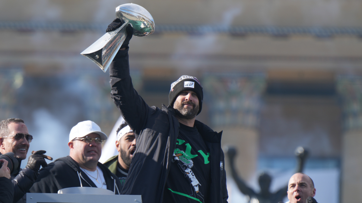 Nick Sirianni admits he wasn't aware of Eagles raising Super Bowl banner: How Philly has quickly moved on