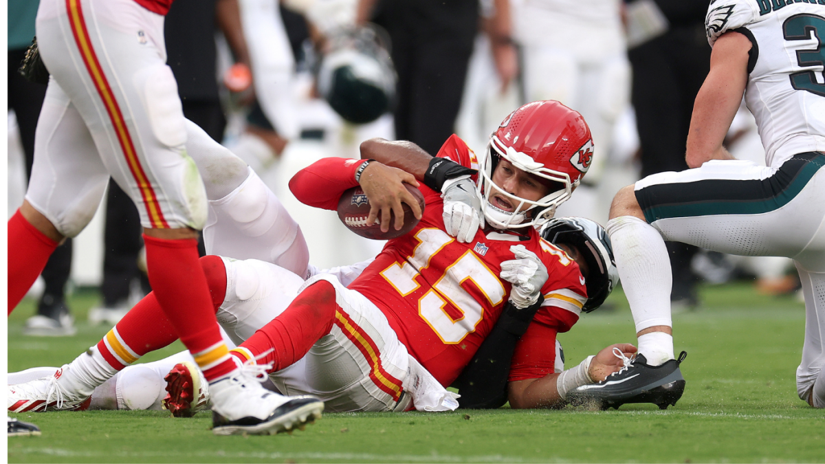 Chiefs panic meter: Can Patrick Mahomes and Co. make playoffs after 0-2 start? Why odds are against them