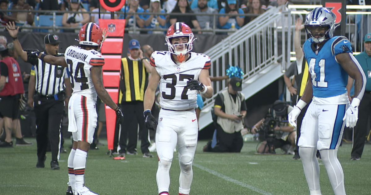 Browns sign WR Luke Floriea to practice squad, waive DE K.J. Henry