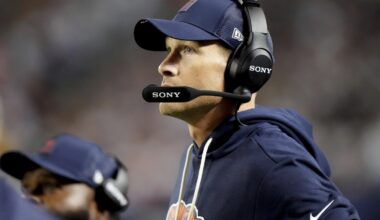 Ben Johnson loses 1st game with Chicago as Bears blow fourth-quarter lead against Vikings