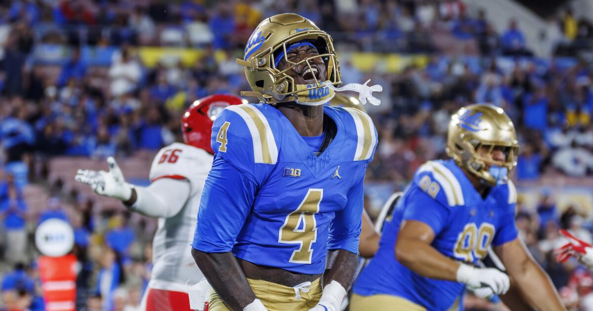 UCLA football vs. Northwestern live updates, how to watch, start time