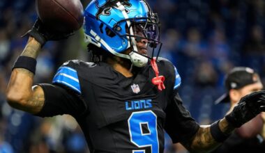 Which games should the Detroit Lions wear their black jerseys?