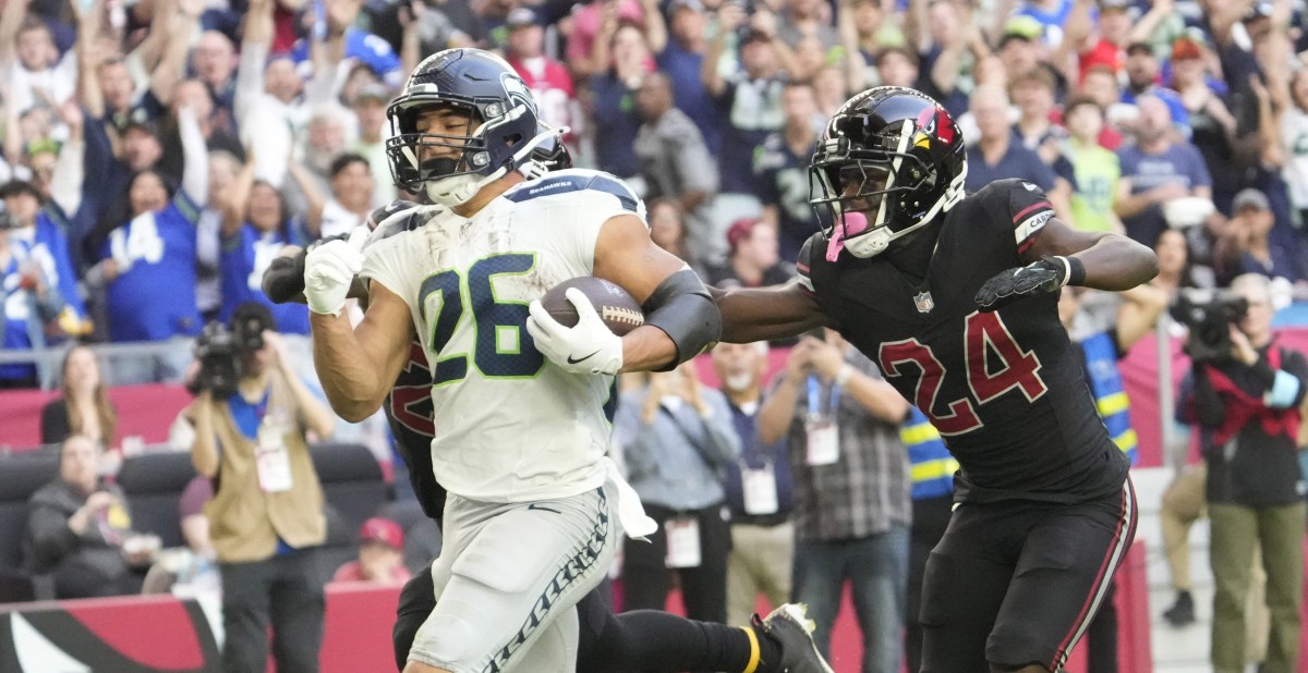 Seahawks-Cardinals Week 4 injury report: Some good news on Zach Charbonnet