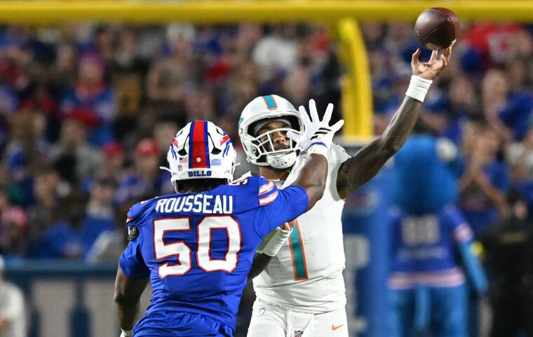 Tagovailoa, Dolphins fall to Bills after late interception