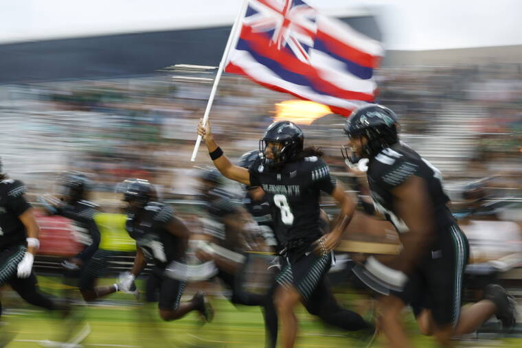GAME DAY BLOG: Hawaii football hosts rival Fresno State