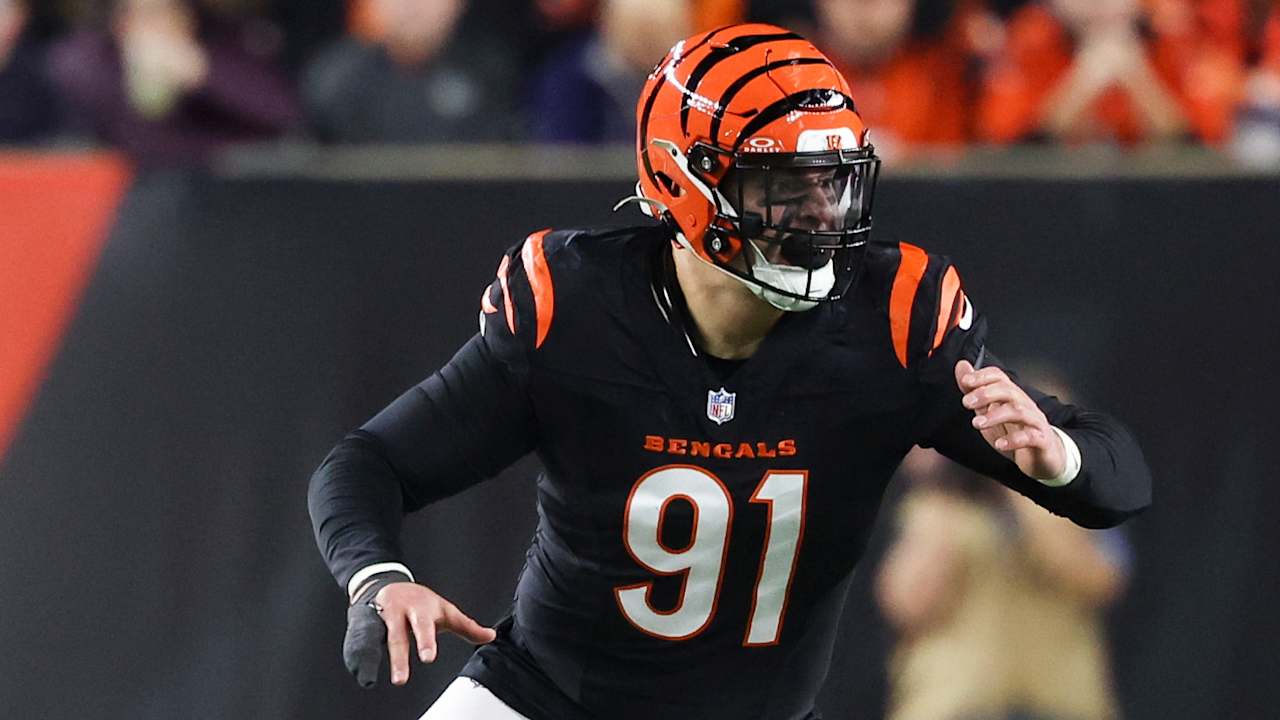 Packers discussed Trey Hendrickson trade with Bengals before Micah Parsons deal with Cowboys