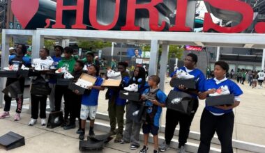 Jalen Hurts, Eagles give Philadelphia youth football team brand new gear