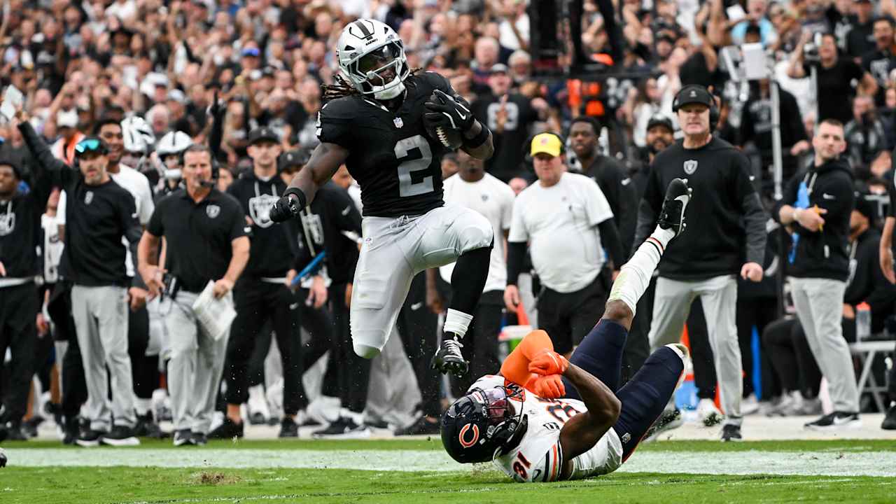 Turnovers foil Raiders game as team falls to Bears by 1 point