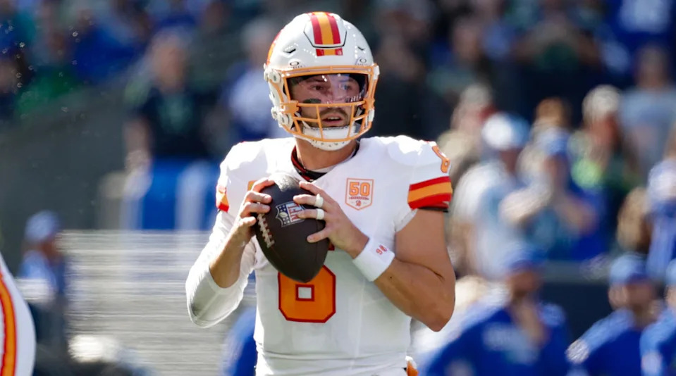 Tampa Bay Buccaneers quarterback Baker Mayfield (6) stands in the pocket against the Seattle Seahawks.Joe Nicholson-Imagn Images