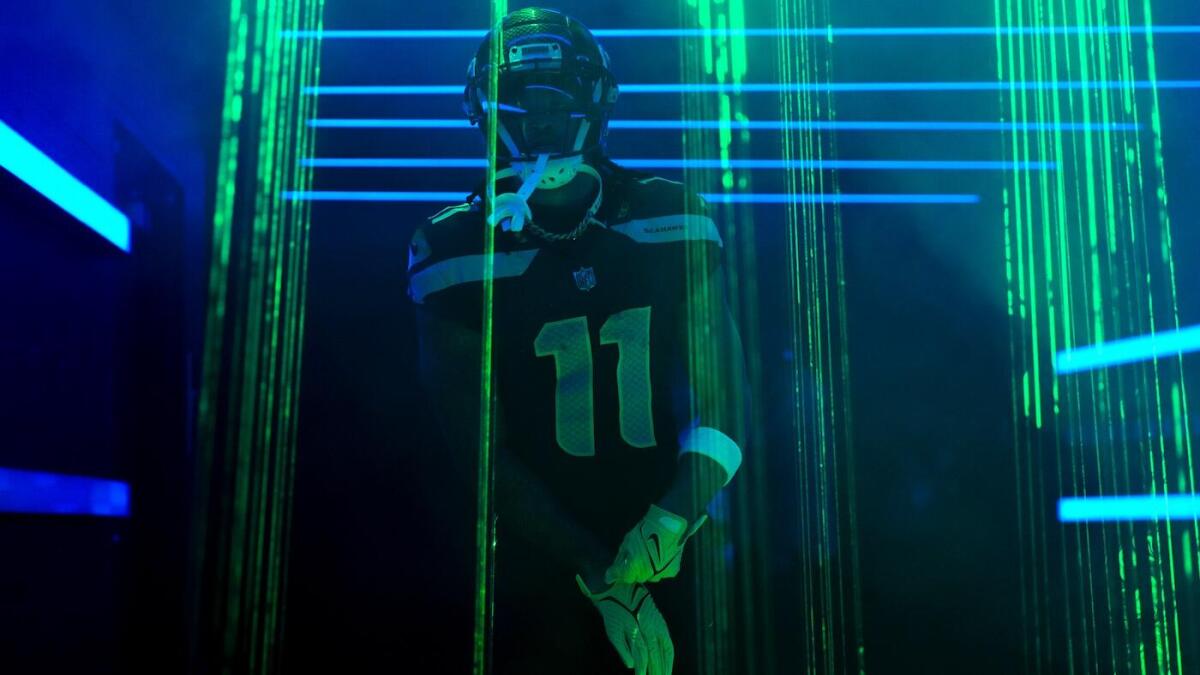 Best NFL futures bets to make after 2025 season's first month: Buy Jaxon Smith-Njigba, Detroit Lions