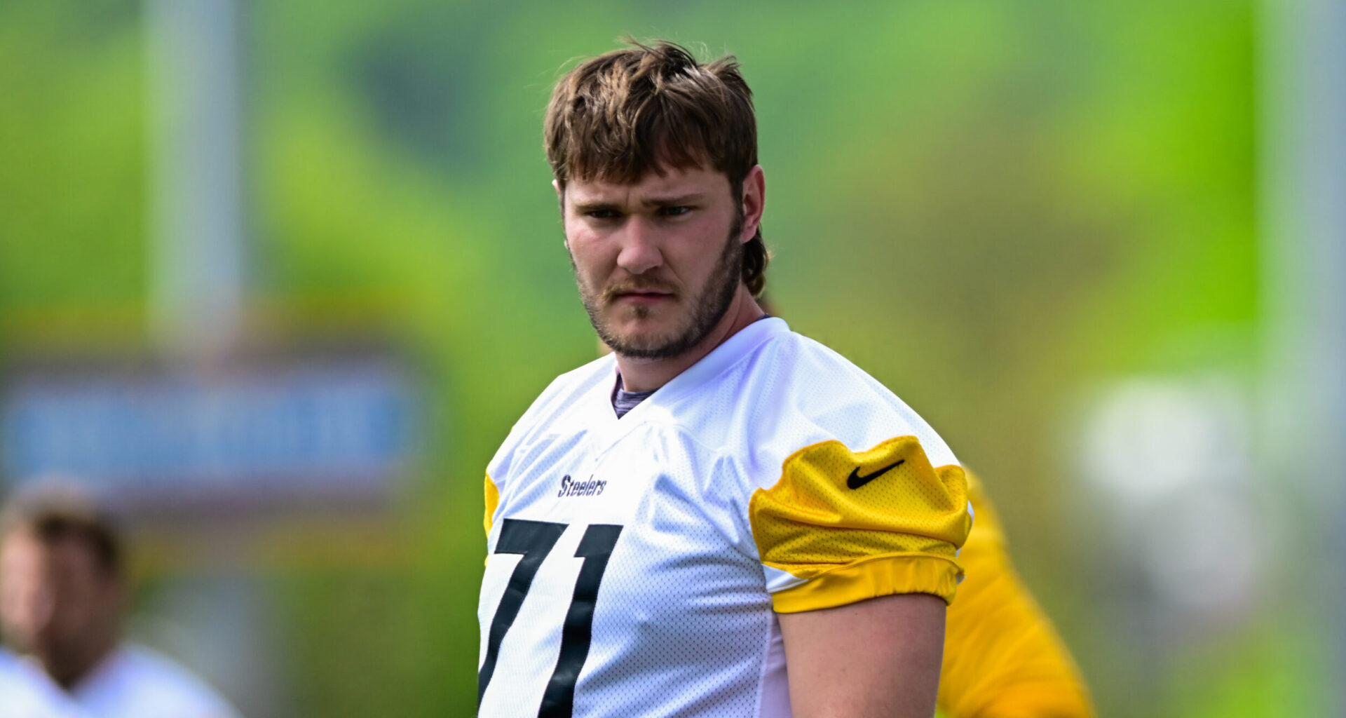 Former Steelers OL Signs with Panthers