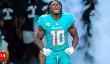 Will Tyreek Hill play against the Carolina Panthers today? Latest injury update on the popular Dolphins WR | NFL News