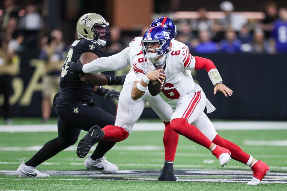 New York Giants v New Orleans Saints - NFL 2025