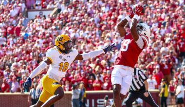 Oklahoma to install wall padding after receiver's collision