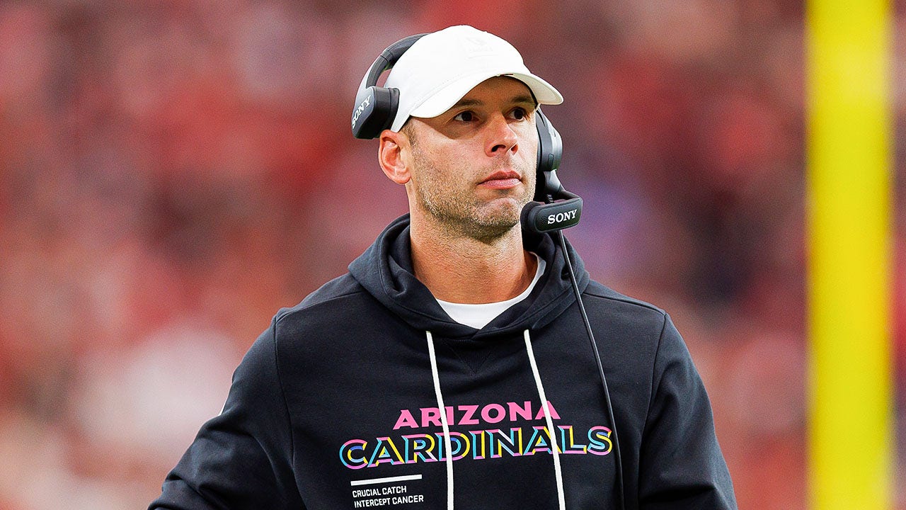 Cardinals coach Jonathan Gannon fined $100,000 for sideline altercation