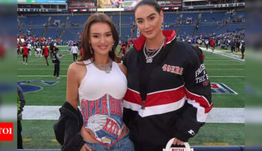 Claire Kittle and Kristin Juszczyk turn the Niners sidelines into a fashion-forward fan zone with their new joint page ‘Wife’d Up Mic’d Up’ | NFL News