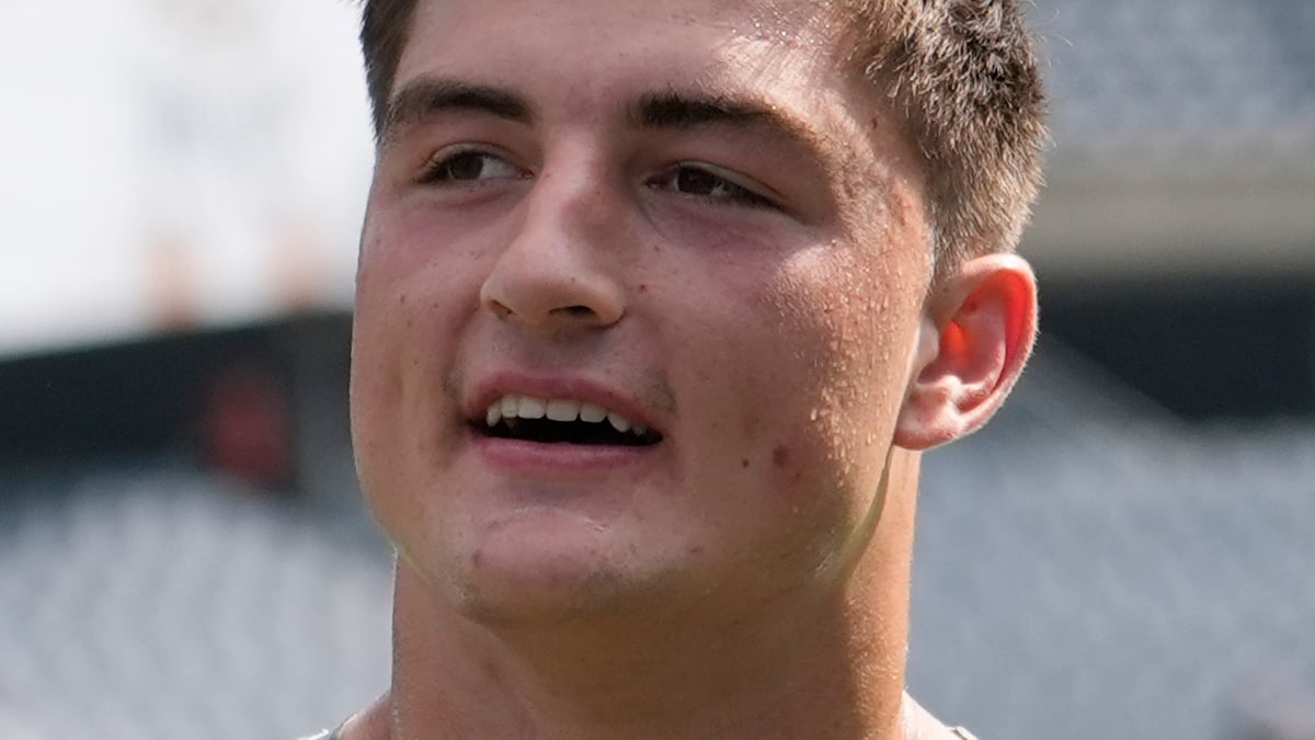 Colston Loveland Headshot