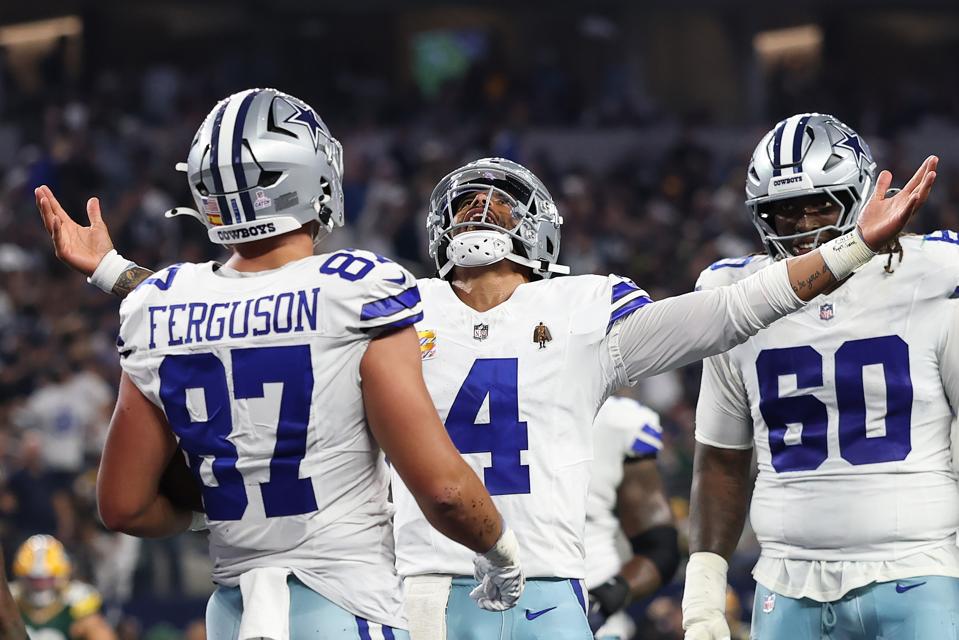 Green Bay Packers v Dallas Cowboys