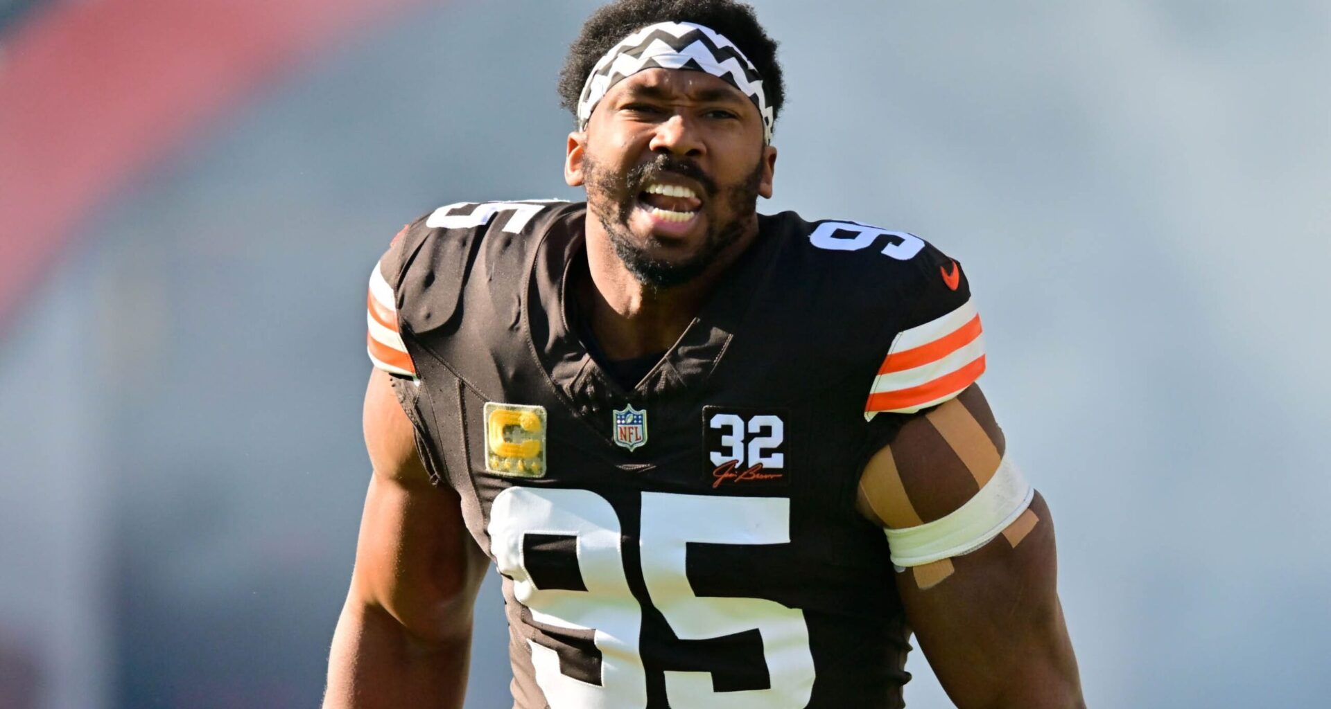 Myles Garrett Plans on Adding Aaron Rodgers to the 'Graveyard'