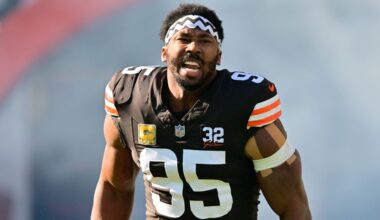 Myles Garrett Plans on Adding Aaron Rodgers to the 'Graveyard'