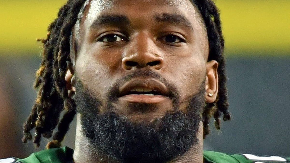 Zonovan Knight Headshot