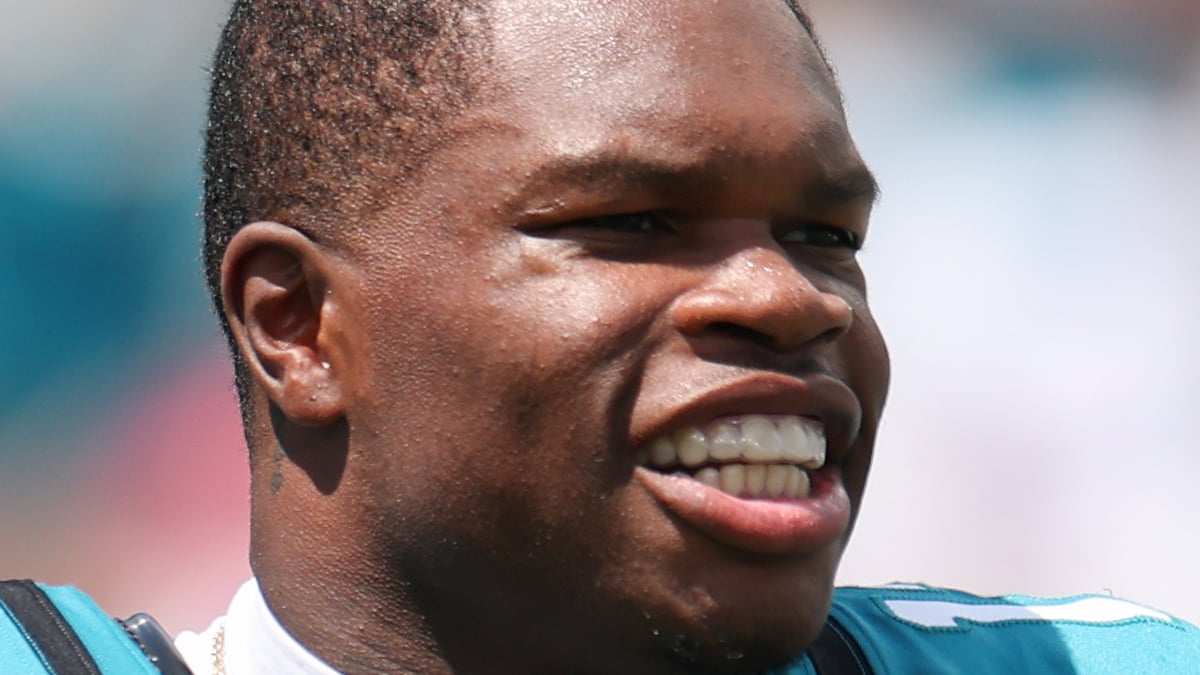 Travis Hunter Headshot