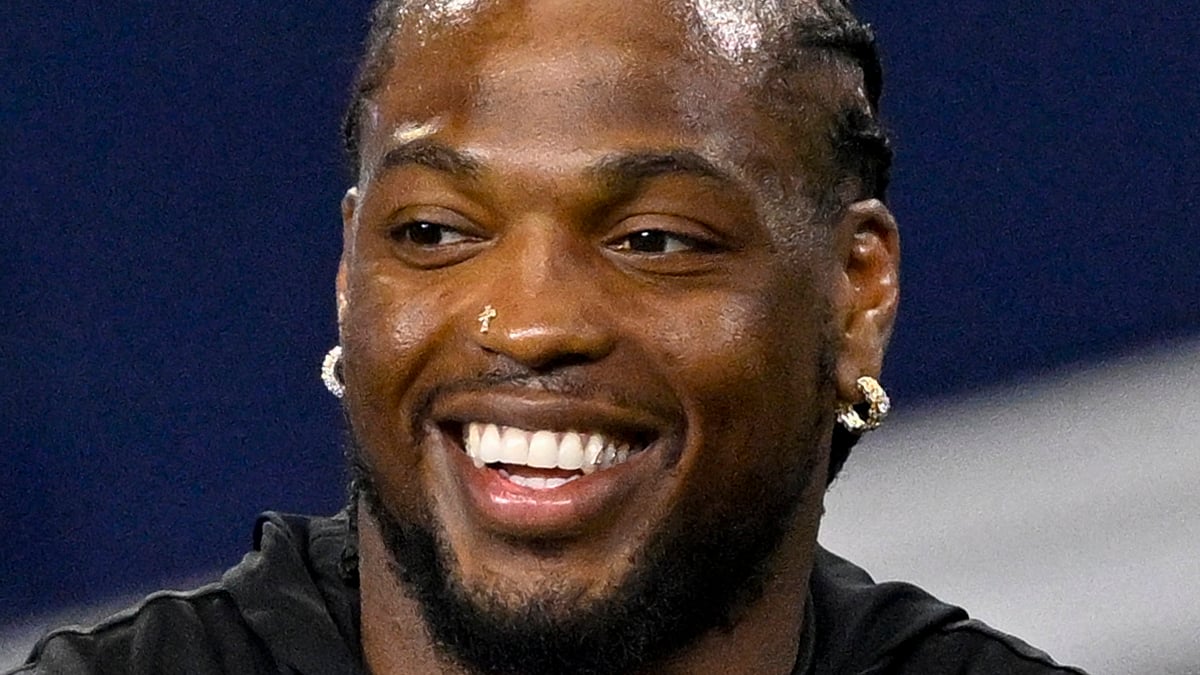 Derrick Henry Headshot