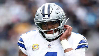 Dallas Cowboys’ defense fails miserably as Dak Prescott posts historic numbers with zero turnovers and still comes up empty