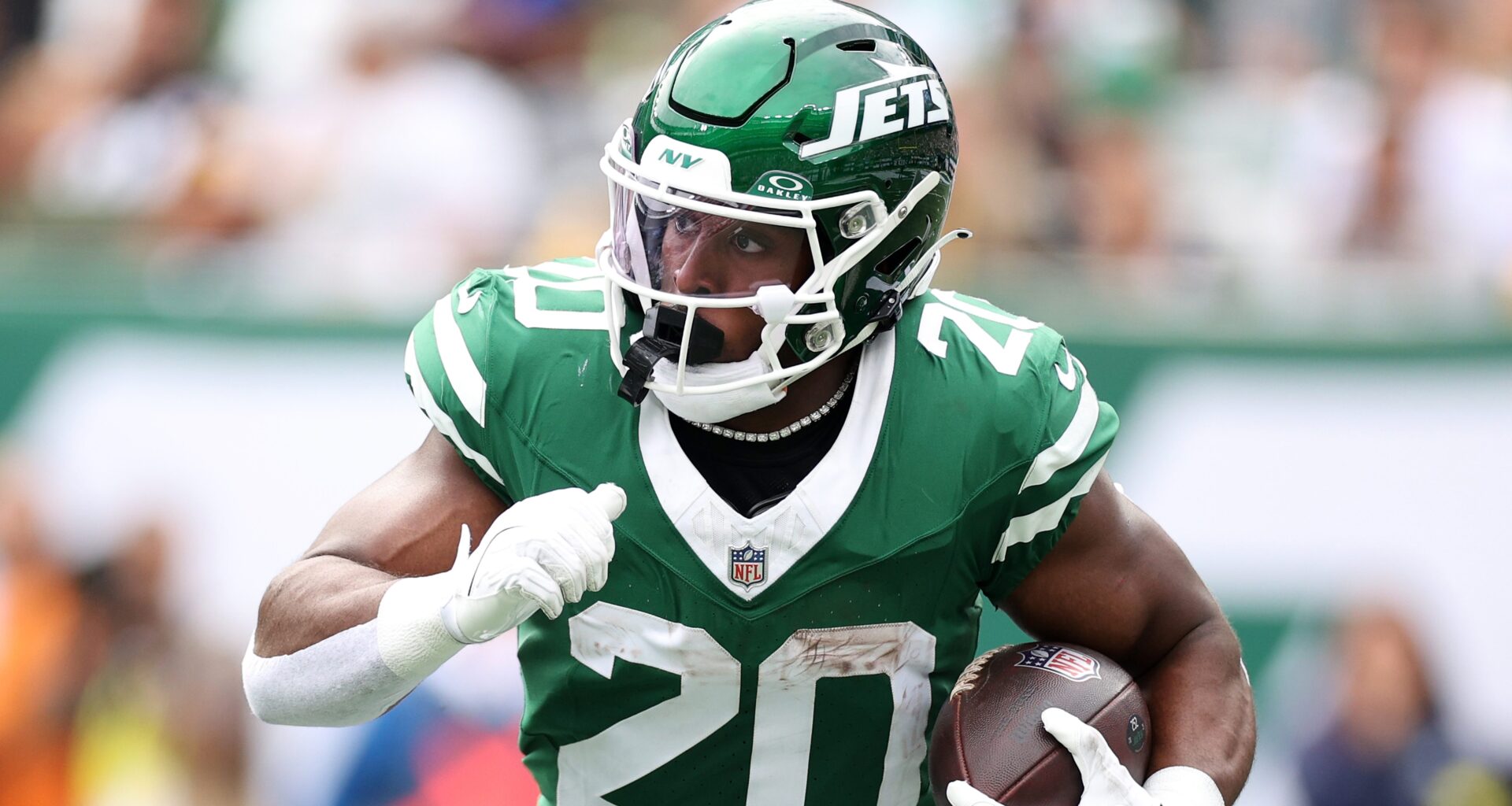 Jets Star Tabbed a Patriots 'Trade Target' After Week 6 Struggles