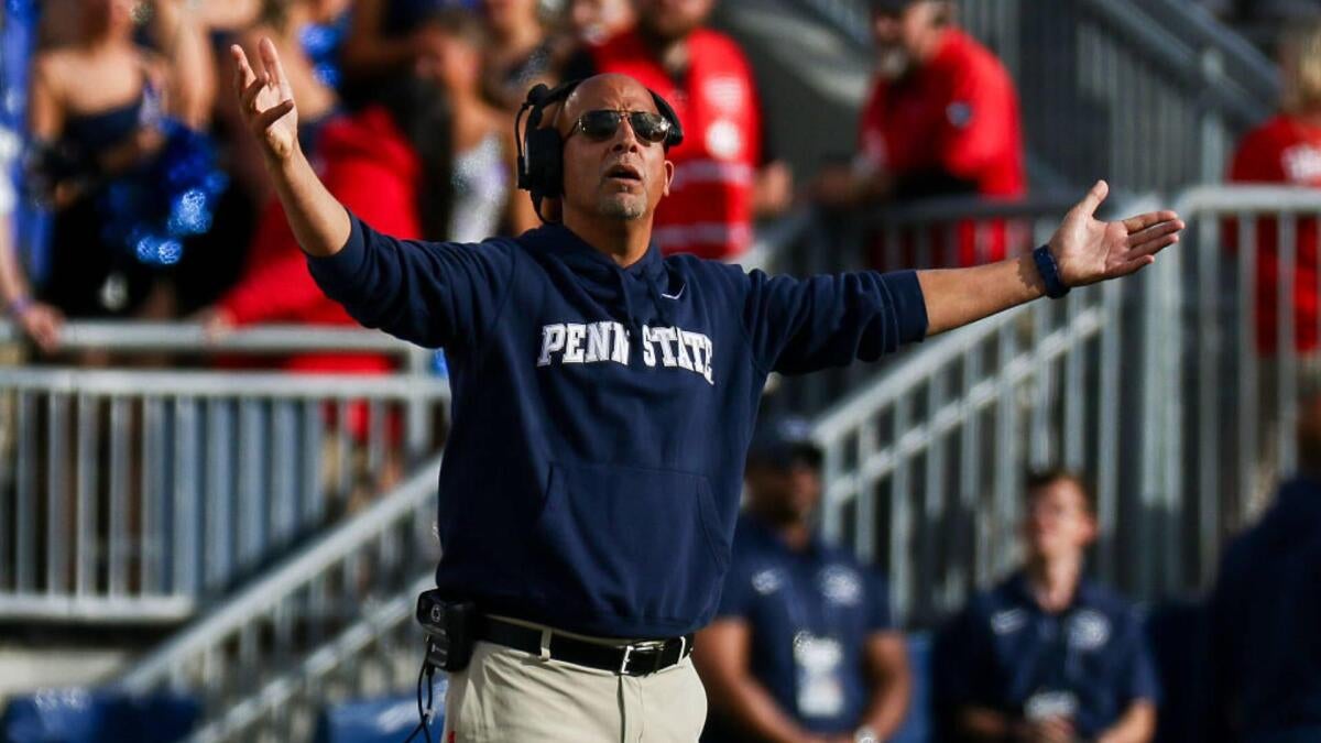 College football coaching carousel tracker: Grades, analysis on coach changes, 2025-26 firings and hirings