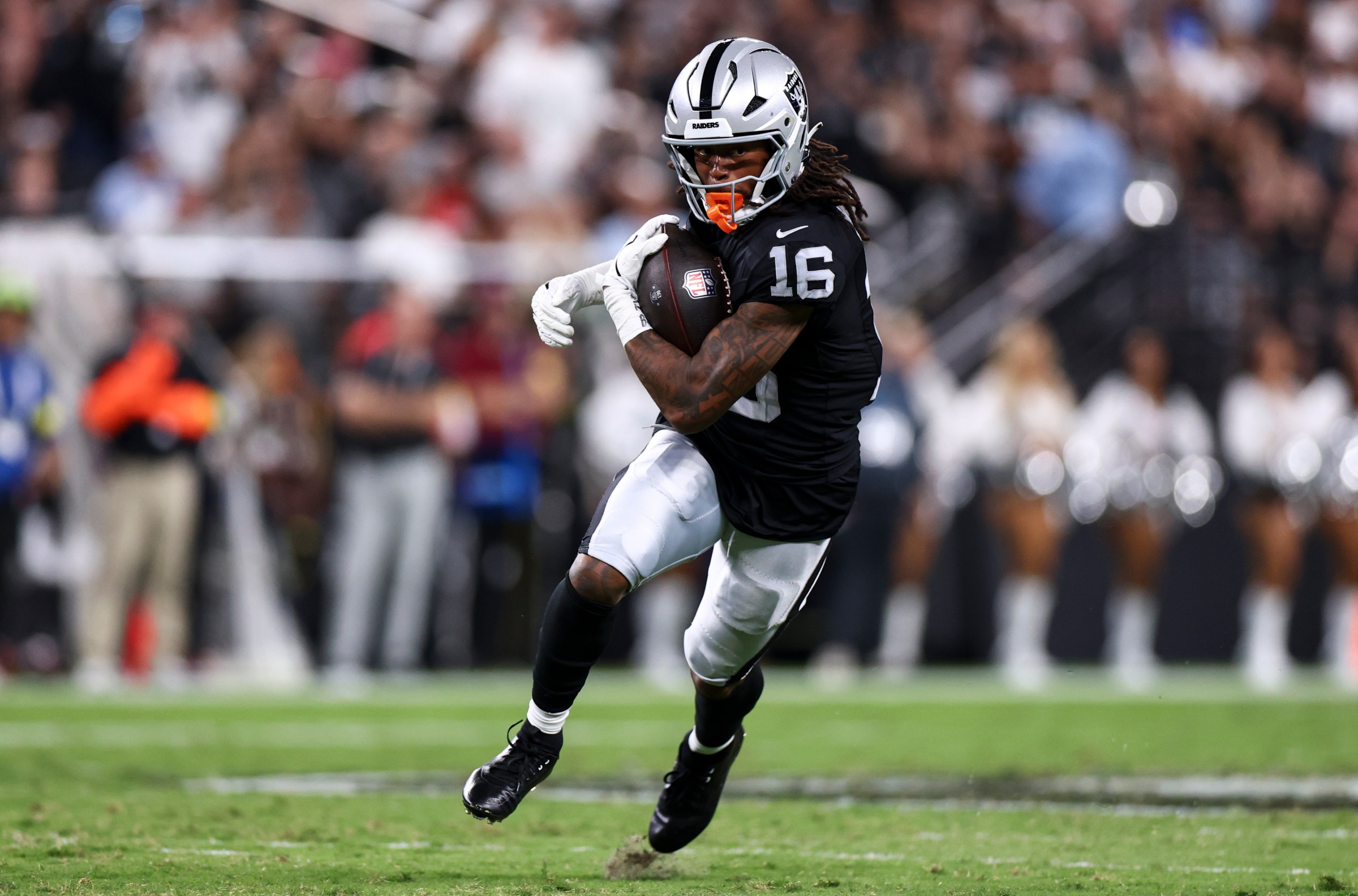 LAS VEGAS, NEVADA - SEPTEMBER 15: Jakobi Meyers #16 of the Las Vegas Raiders runs with the ball during an NFL football game against the Los Angeles Chargers at Allegiant Stadium on September 15, 2025 in Las Vegas, Nevada. (Photo by Kevin Sabitus/Getty Images)