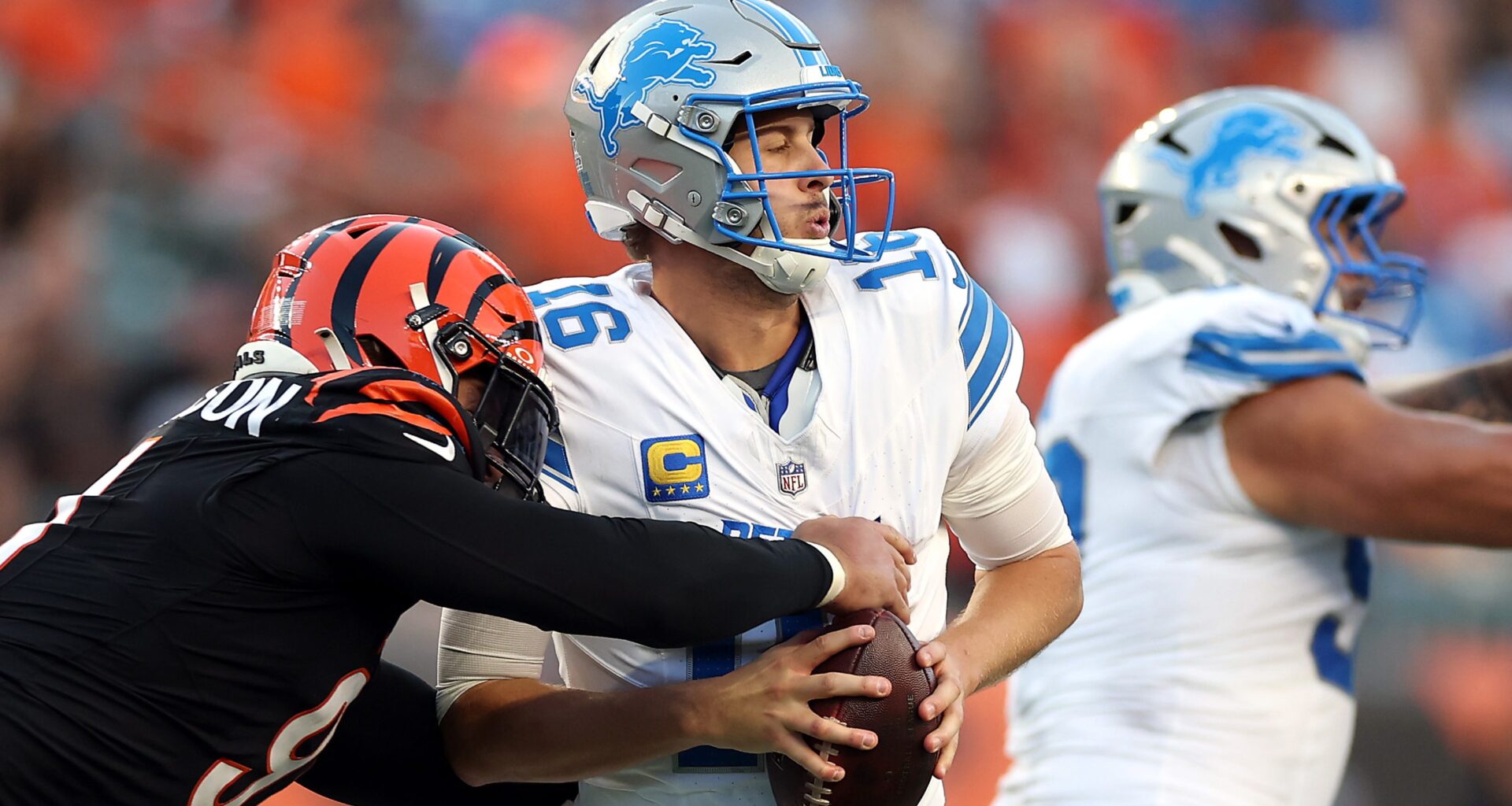 Lions Blockbuster Trade Pitch Nets Edges Hendrickson, Phillips