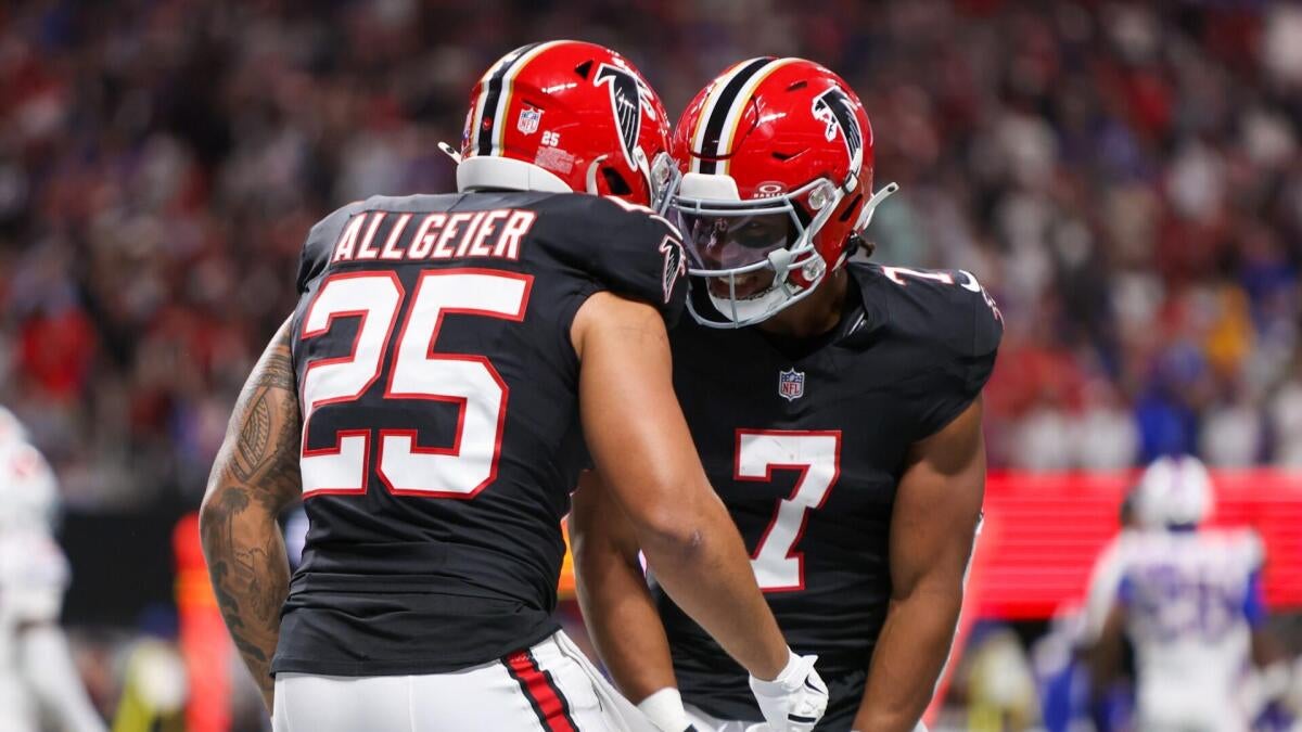 Falcons vs. 49ers: NFL player props for Bijan Robinson, Christian McCaffrey for Sunday Night Football Week 7