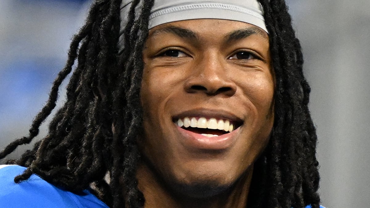 Jahmyr Gibbs Headshot