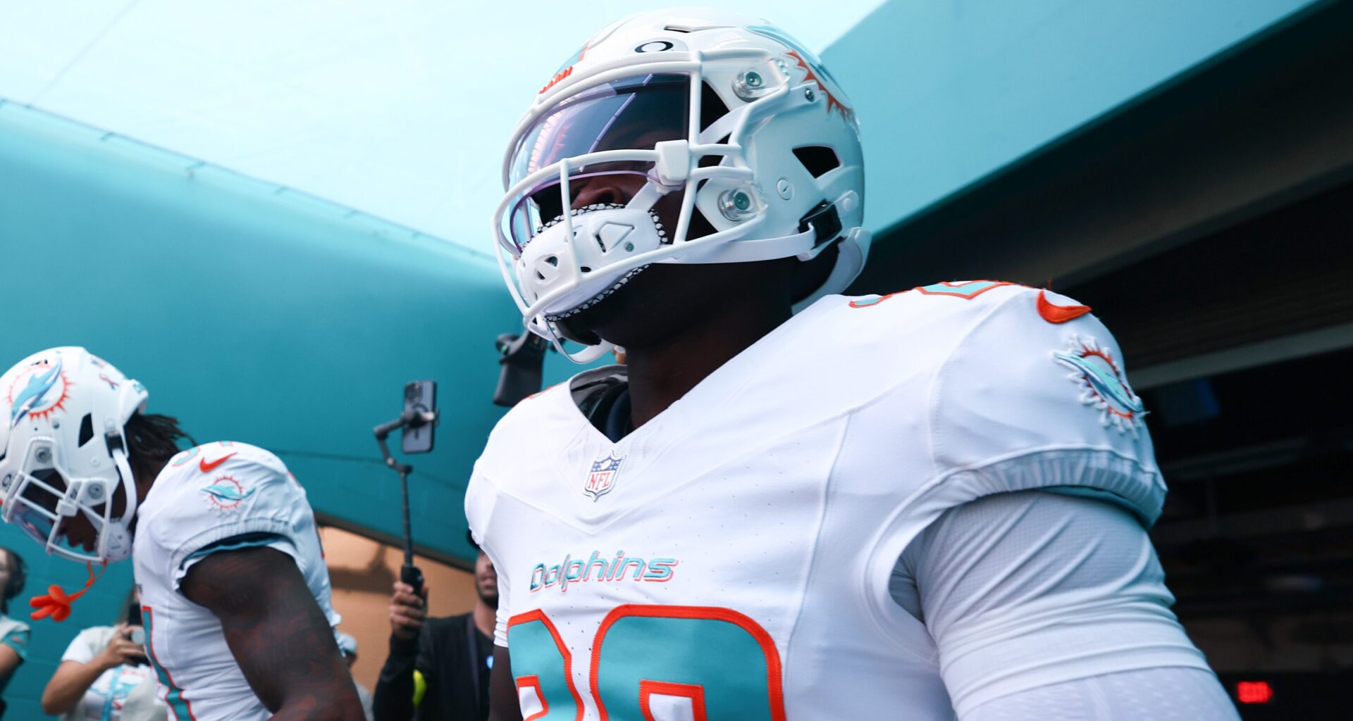 Packers Exploring Trade for Dolphins RB De'Von Achane: Report