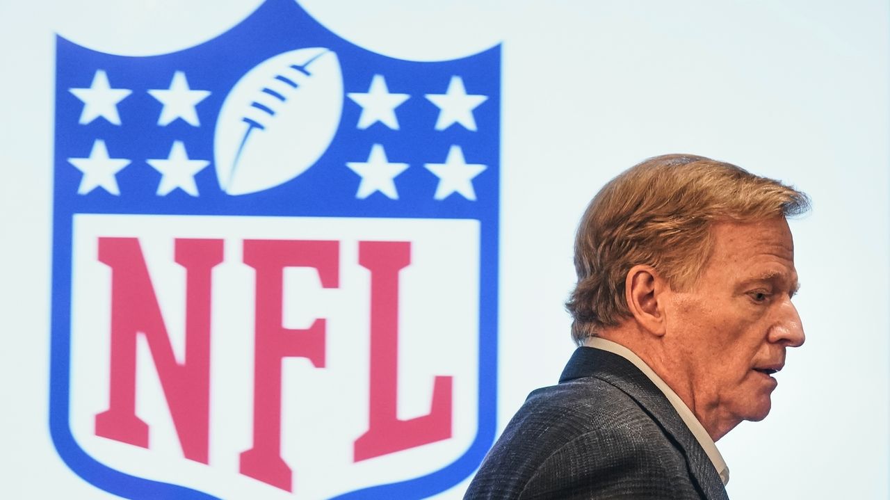 NFL reminds players of league gambling policy in light of federal indictments