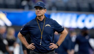 Chargers Urged To Trade For 2,000 Yard Rushing Threat