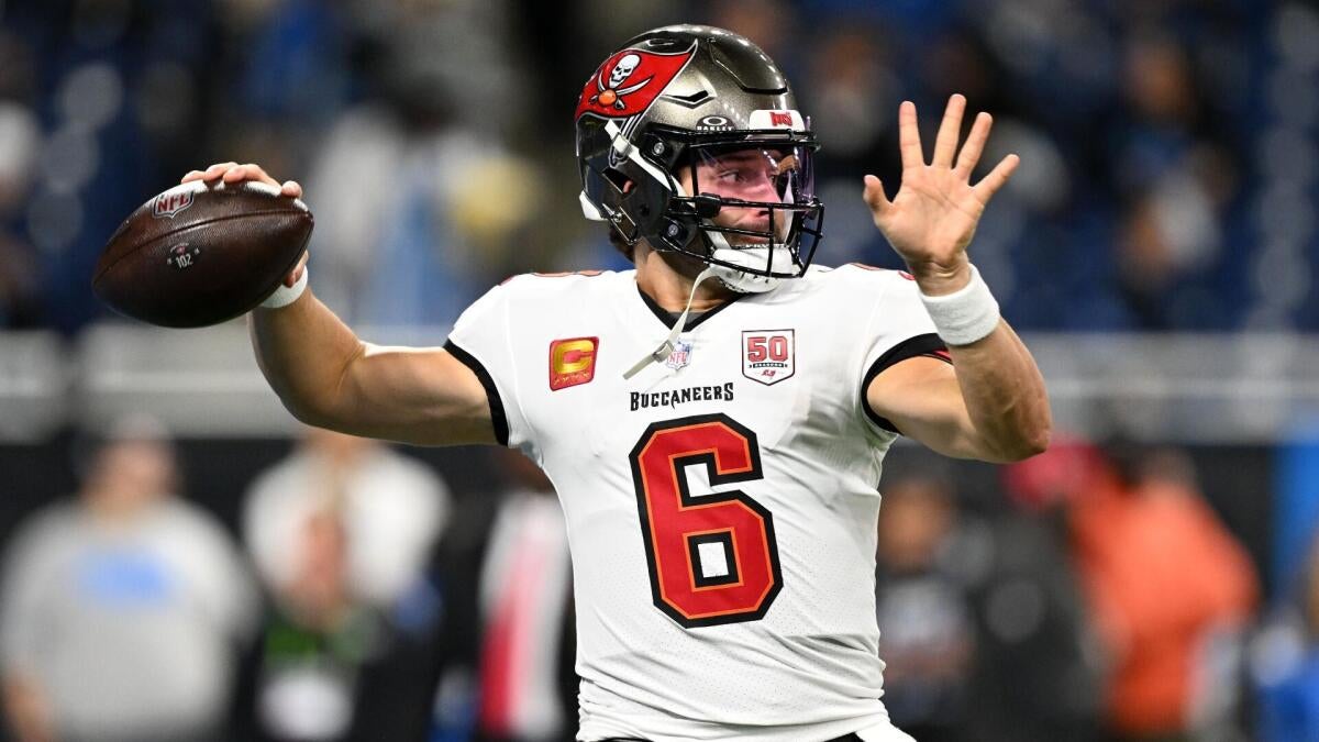 Model locks in Buccaneers vs. Saints picks, score prediction for NFL Week 8