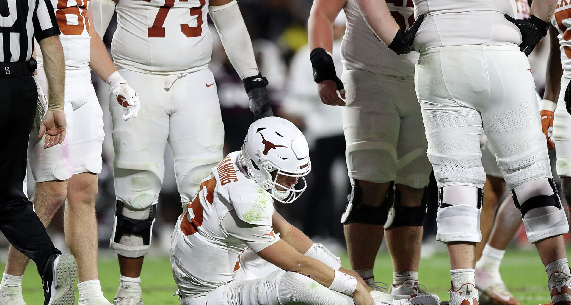 Latest as Texas football QB leaves game