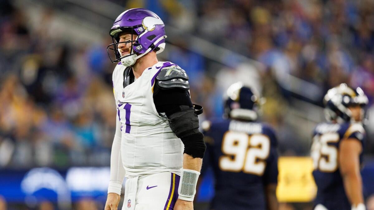 Carson Wentz does not blame Vikings for injury: 'Nobody was forcing me'