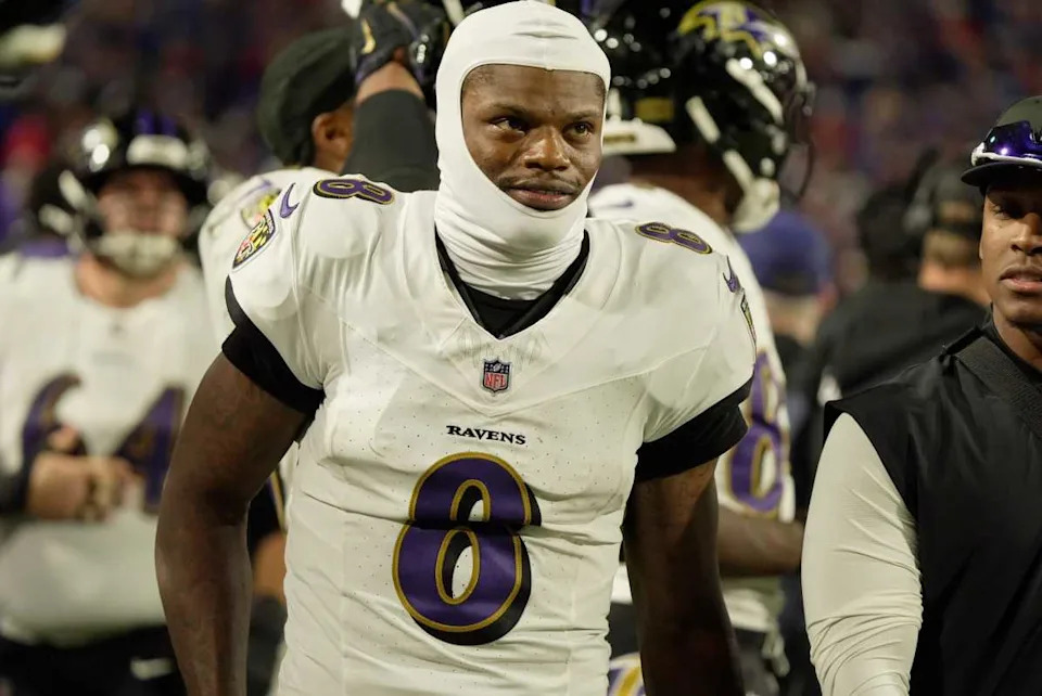 Baltimore Ravens quarterback Lamar Jackson takes the field during the second half of a game against the Buffalo Bills.© Tina MacIntyre-Yee&sol;Democrat and Chronicle &sol; USA TODAY NETWORK via Imagn Images