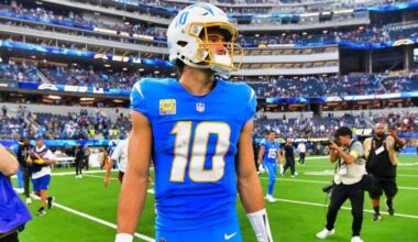 Everyone Is Worried About Chargers QB Justin Herbert After Alarming Photo Goes Viral